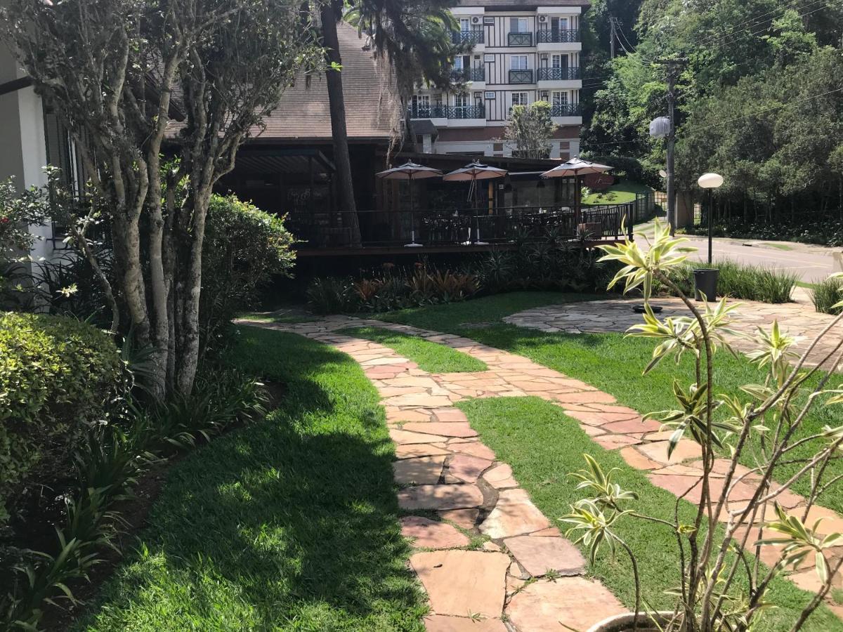 Tugurio Serrano Petropolis  Exterior photo
